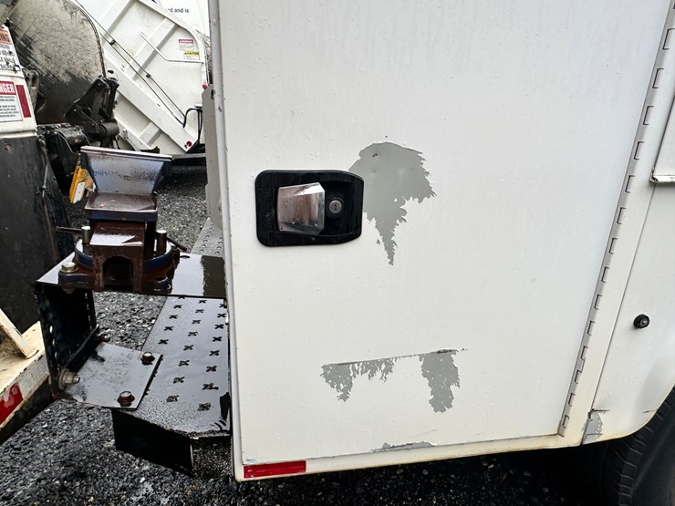 2015-ford-f350-xl-image-12