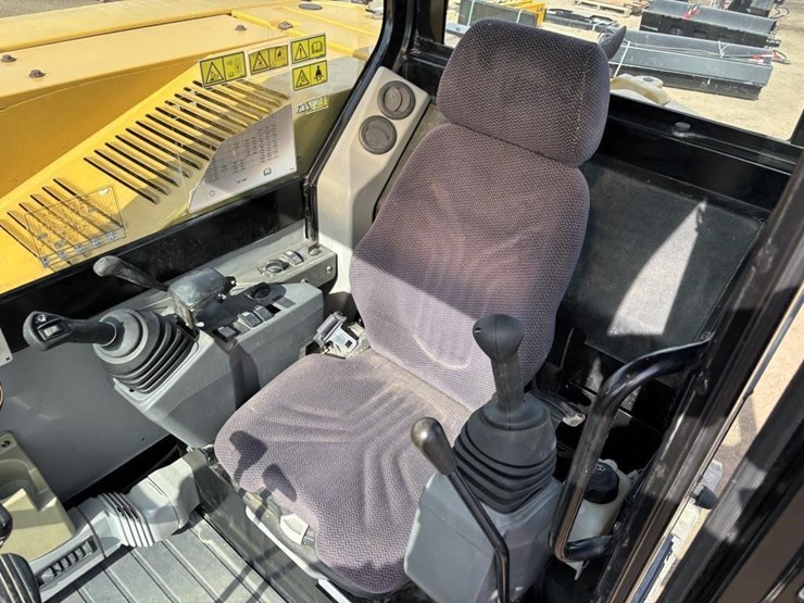 2013-caterpillar-308e2-cr-image-28