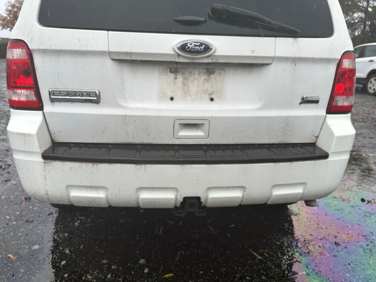 2012-ford-escape-xlt-image-12