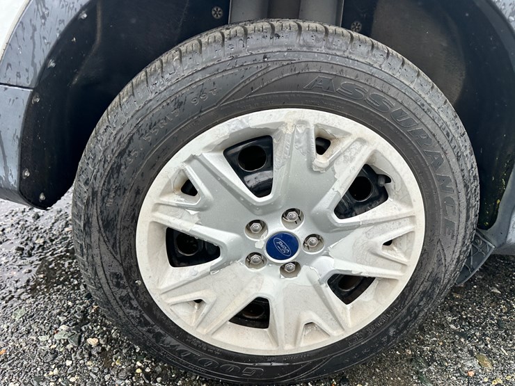 2016-ford-escape-image-13