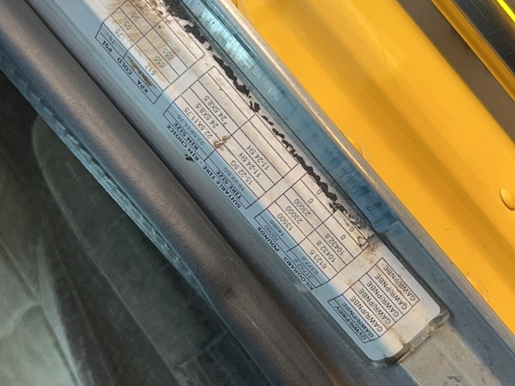 2003-peterbilt-378-image-5