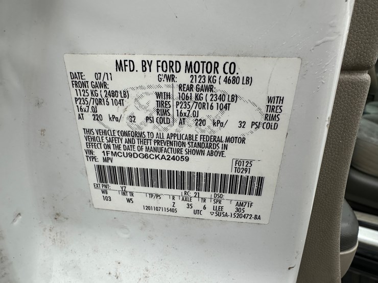 2012-ford-escape-xlt-image-18