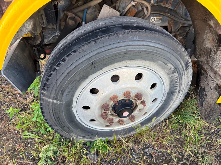 2003-peterbilt-378-image-10