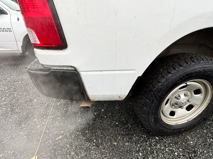 2015-dodge-ram-1500-image-11