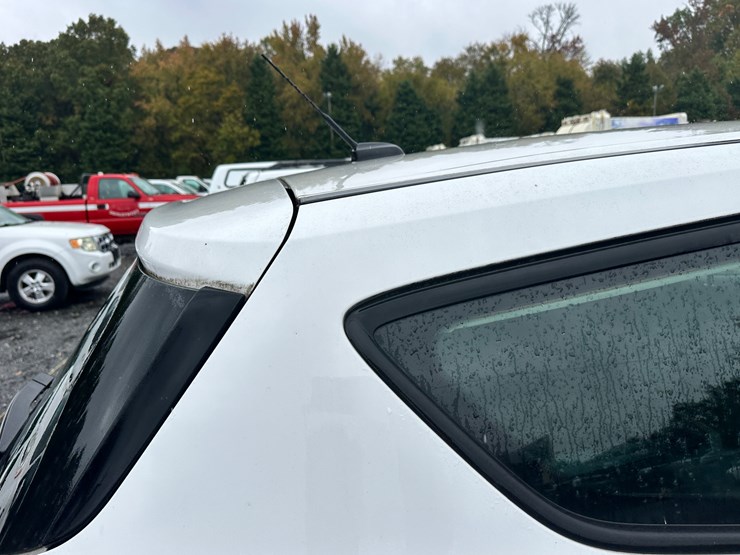 2016-ford-escape-image-10