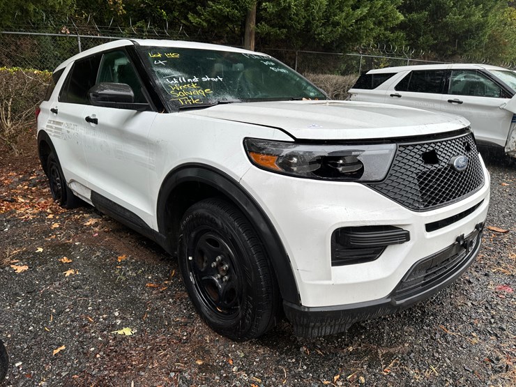 2021-ford-explorer-image-1