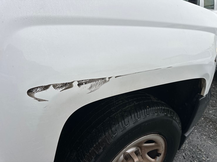 2016-chevrolet-silverado-image-19