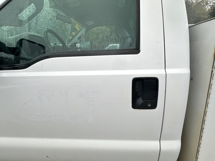 2016-ford-f250-xl-image-54