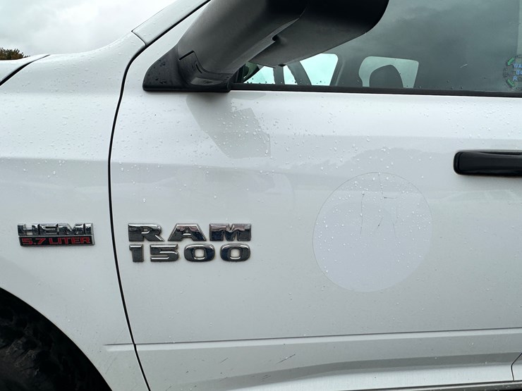 2013-dodge-ram-1500-image-43