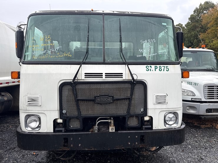 2015-autocar-acx64-image-6