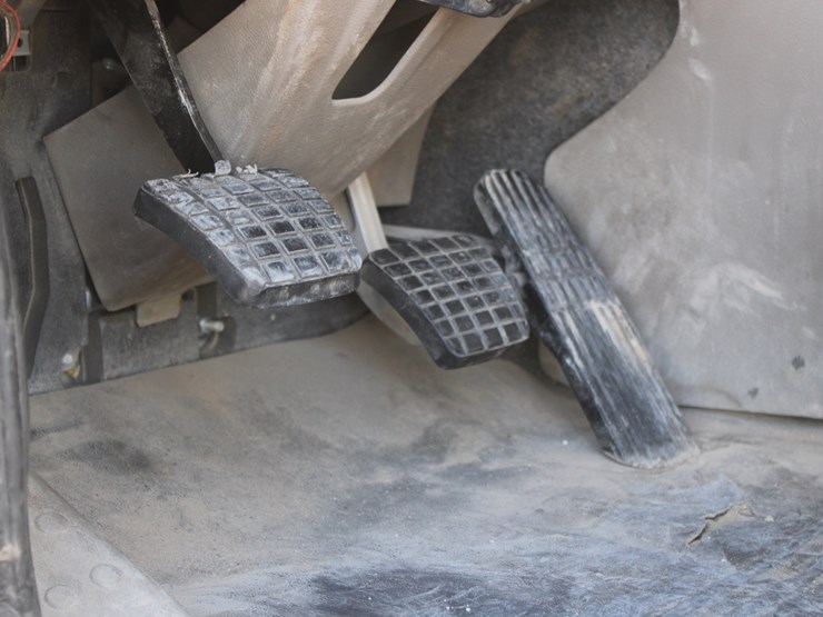 2016-freightliner-cascadia-125-image-56