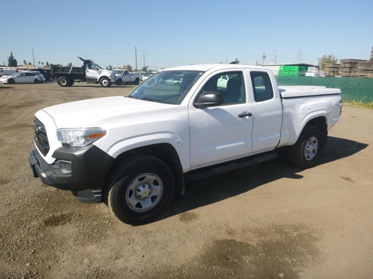 2018-toyota-tacoma-image-1