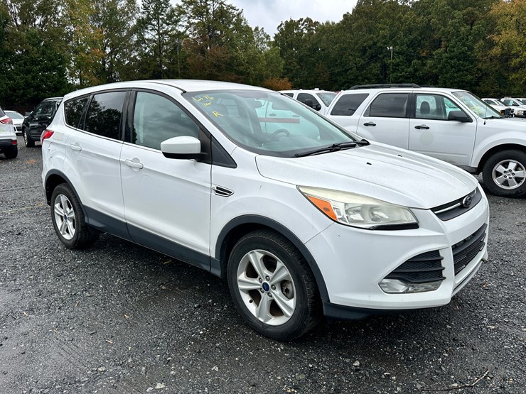 2014-ford-escape-image-1