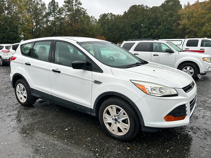2016-ford-escape-image-1