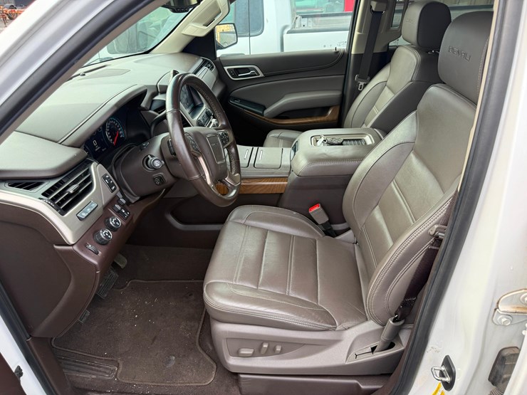 2019-gmc-yukon-denali-image-7