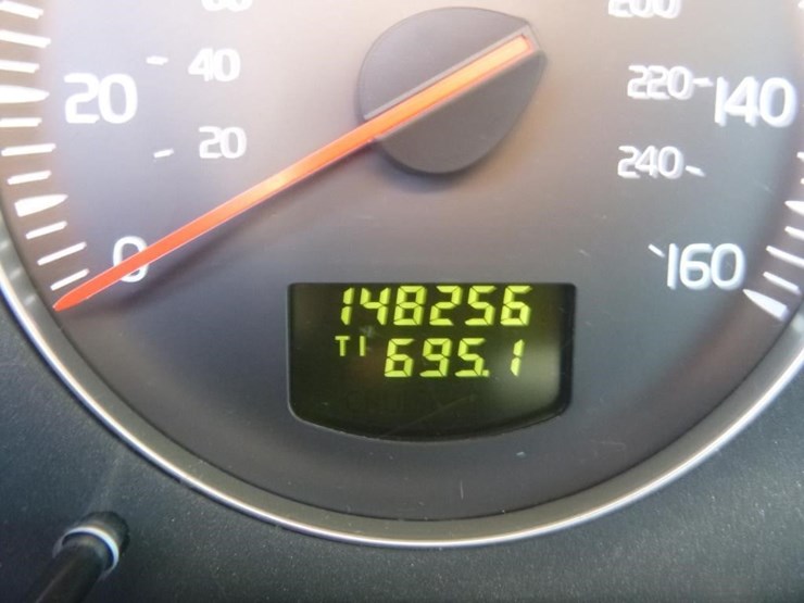 2005-volvo-xc90-image-16