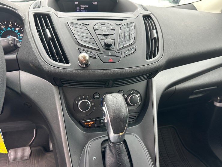 2016-ford-escape-image-60