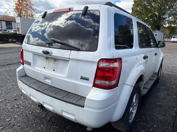 2012-ford-escape-xlt-image-44