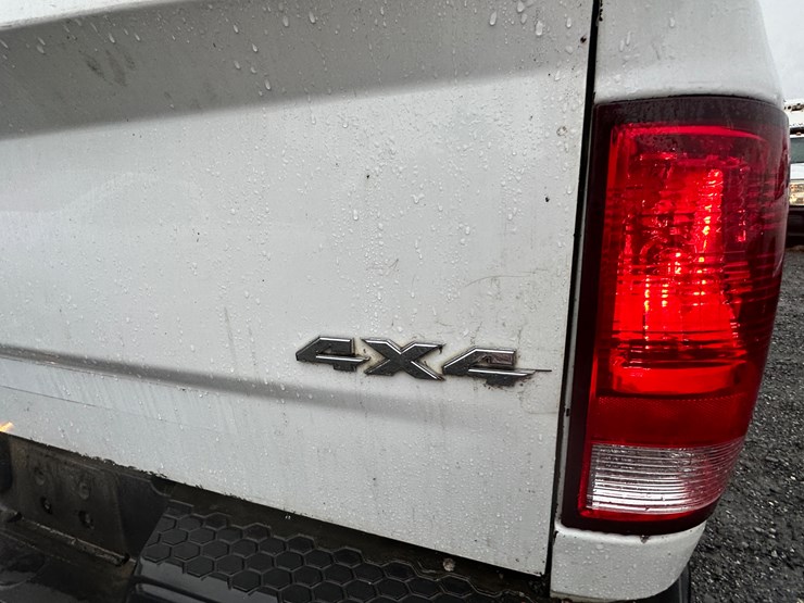 2015-dodge-ram-1500-image-56