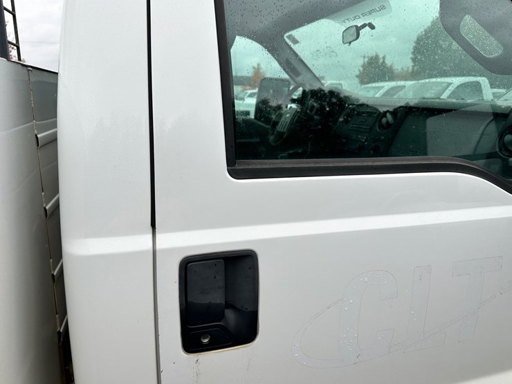 2015-ford-f350-xl-image-19