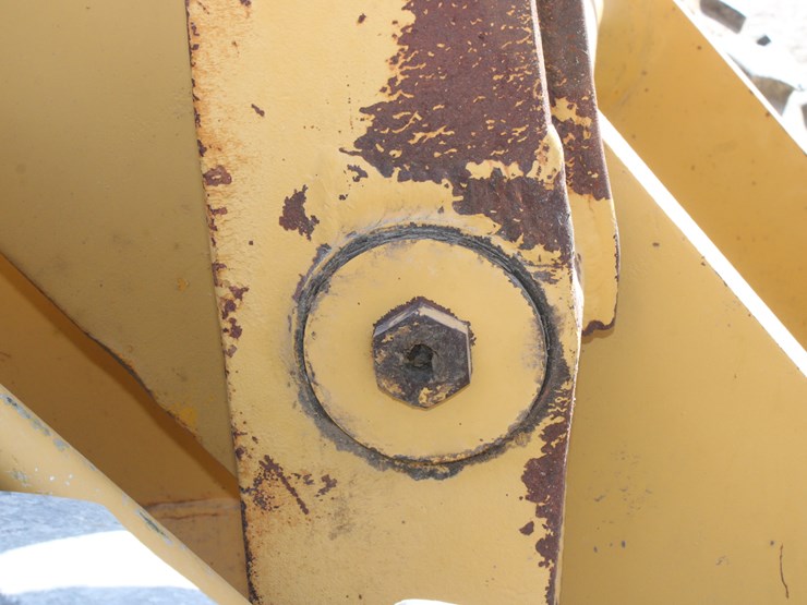 caterpillar-930-image-63