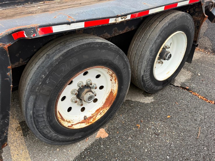 2011-towmaster-t16d-image-8