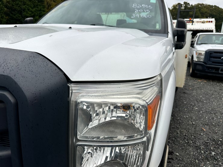 2015-ford-f350-xl-image-36