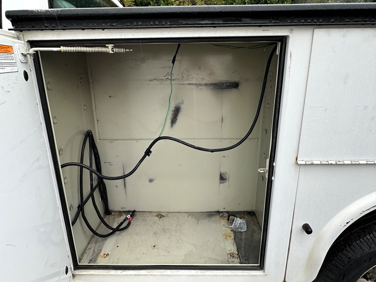 2015-ford-f350-image-51