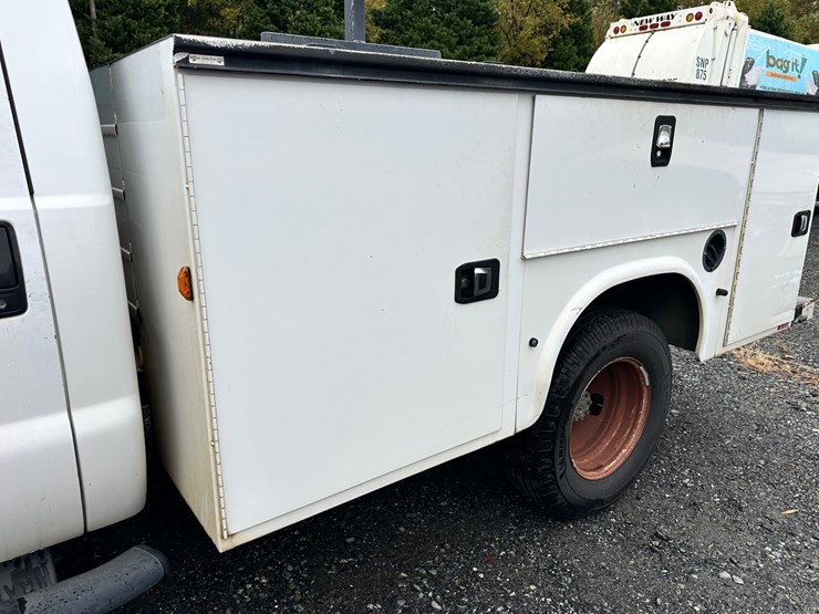 2015-ford-f350-xl-image-55