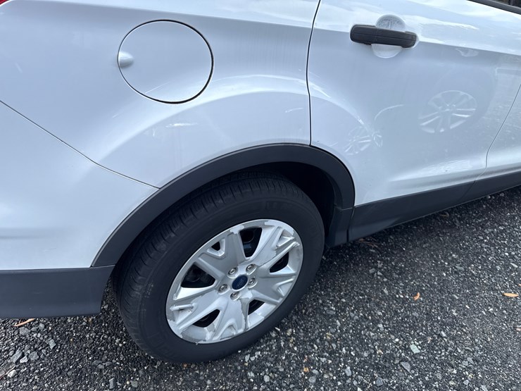 2016-ford-escape-image-43