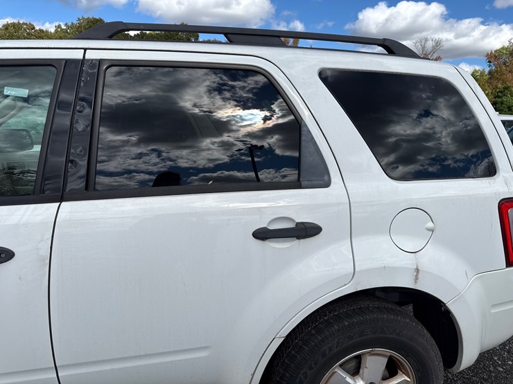 2012-ford-escape-xlt-image-41