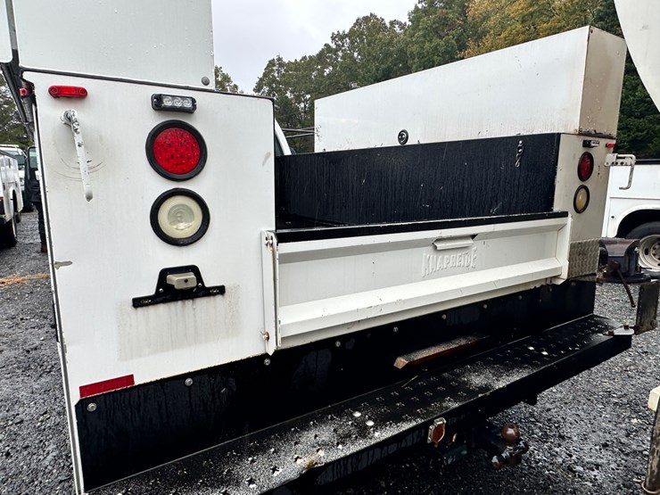 2015-ford-f350-xl-image-5