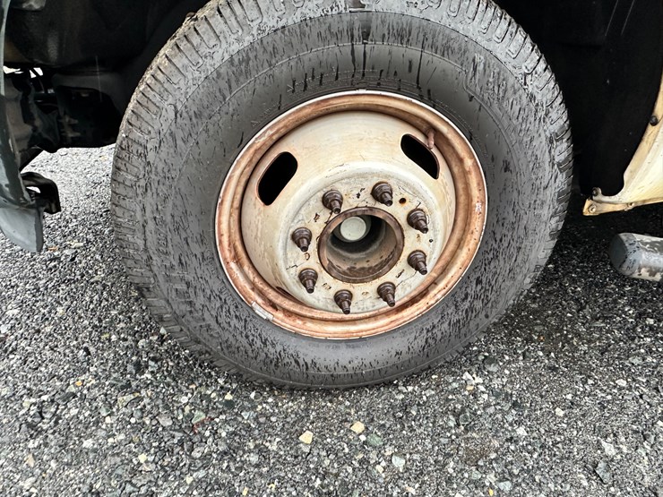 2015-ford-f350-image-38