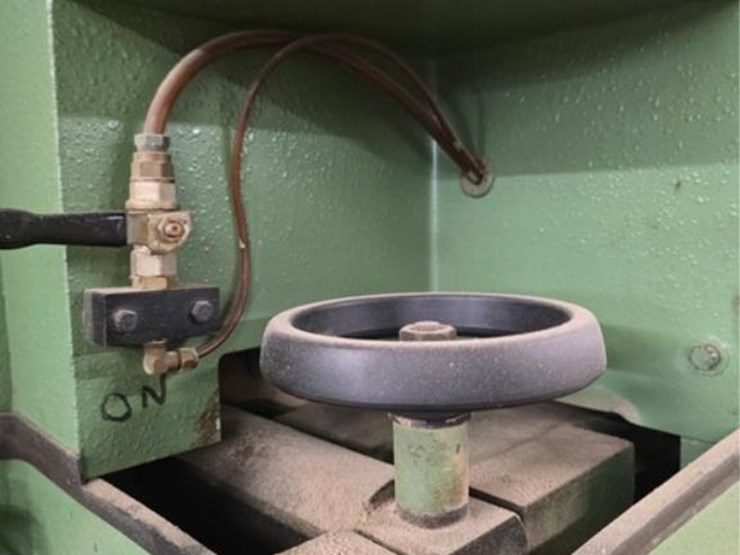 #2776-•-stenner-resaw-band-saw-image-16