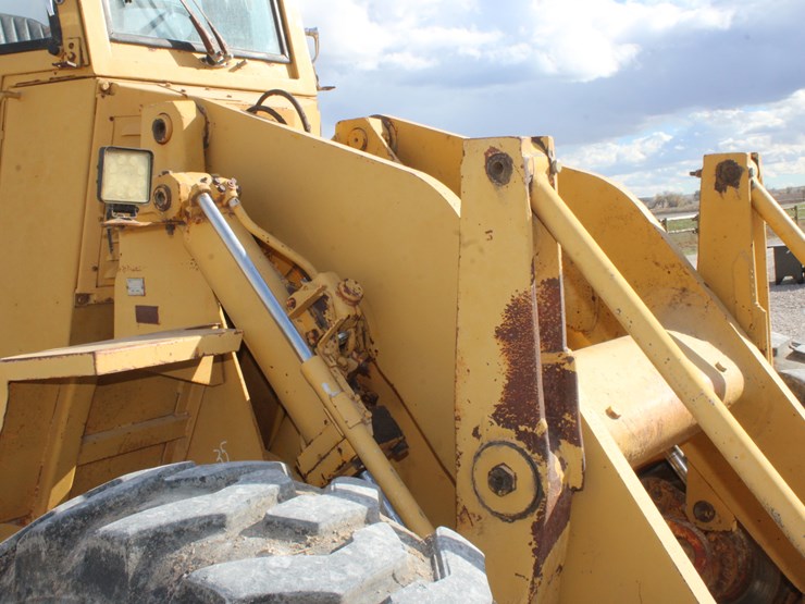 caterpillar-930-image-61