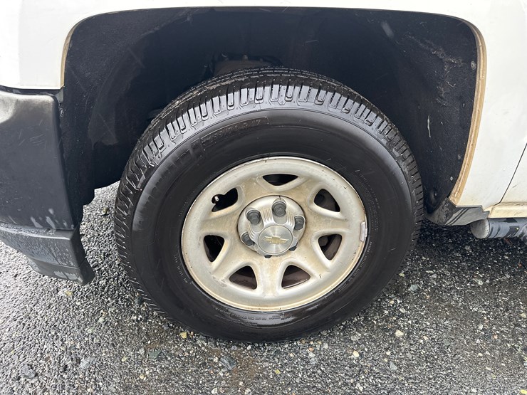 2018-chevrolet-k1500-image-25