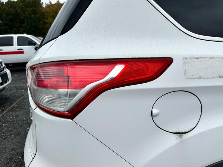 2014-ford-escape-image-7