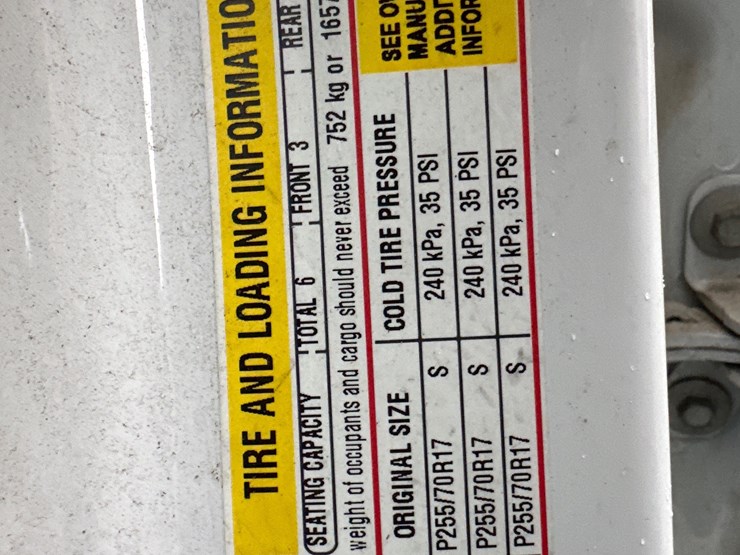 2016-chevrolet-silverado-image-47