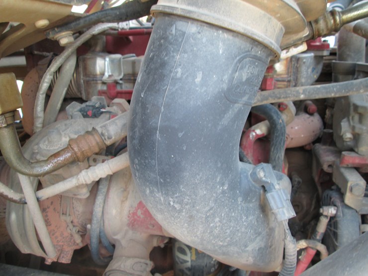 2016-freightliner-108sd-image-24