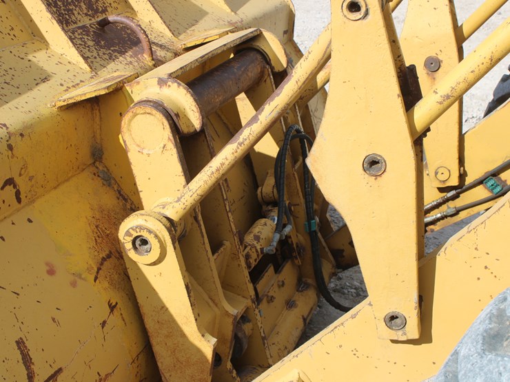 caterpillar-930-image-20