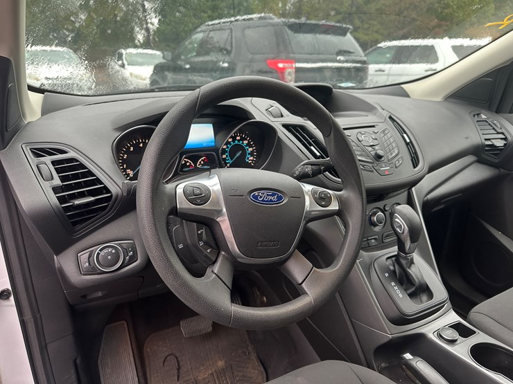 2016-ford-escape-image-16