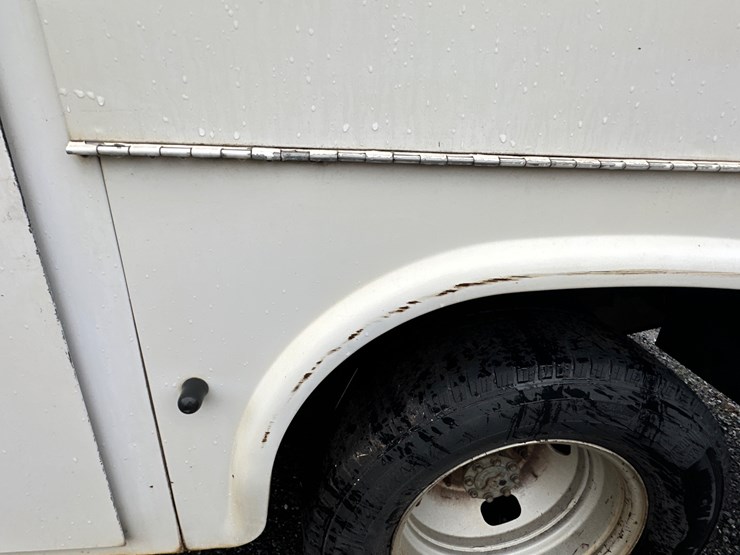 2014-ford-f350-xl-image-52