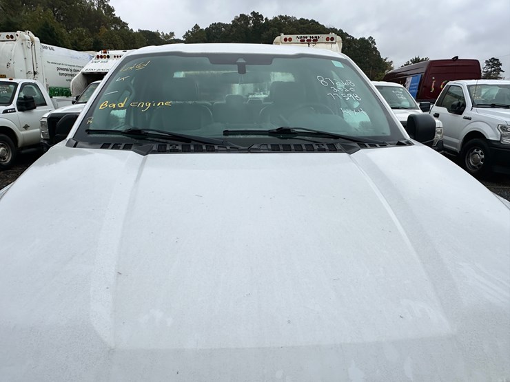 2020-ford-f150-xl-image-38