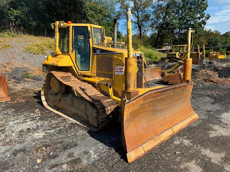 caterpillar-d6n-xl-image-3