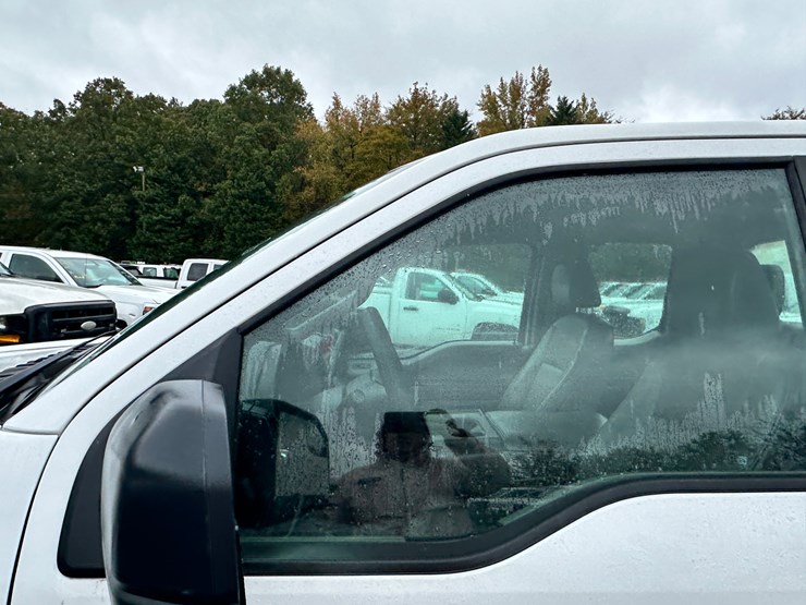 2020-ford-f150-xl-image-46