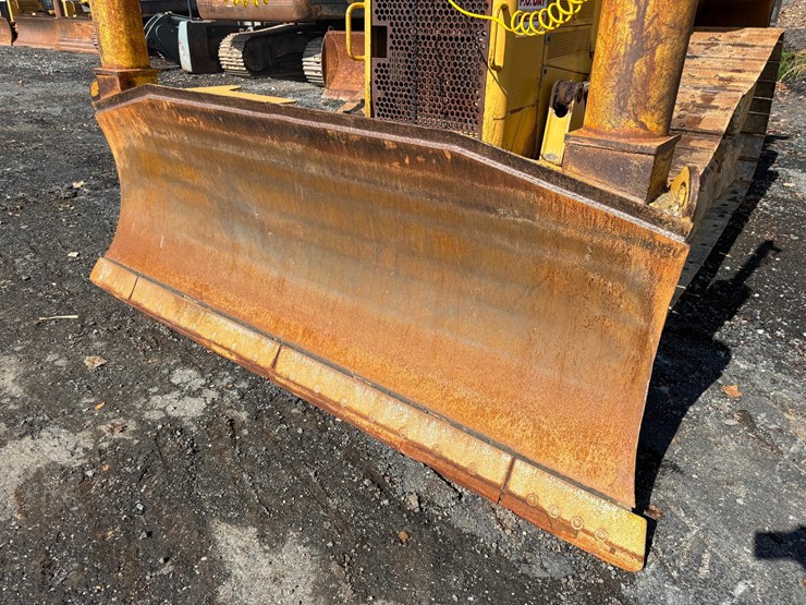 caterpillar-d6n-xl-image-10