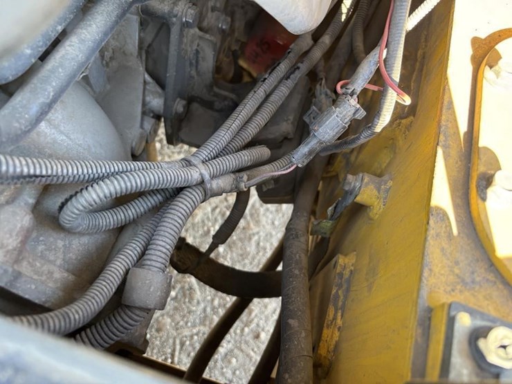 2011-hyundai-30l-7a-image-36