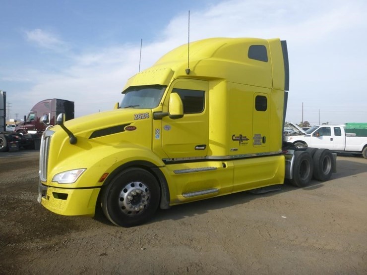 2024-peterbilt-579-image-1