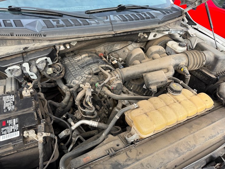 2019-ford-f150-xl-image-8