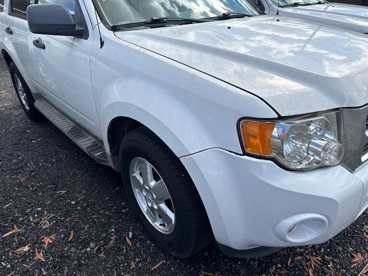 2012-ford-escape-xlt-image-47